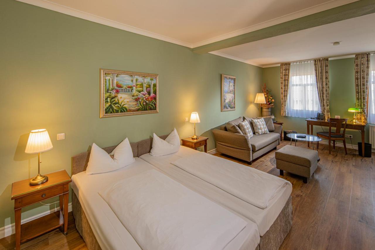 Arador Hotel